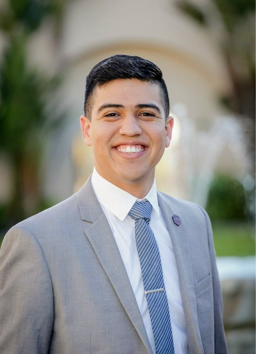 You are currently viewing Julián Herrera